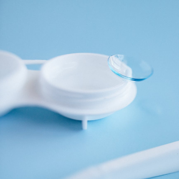 Contact lens in storage unit